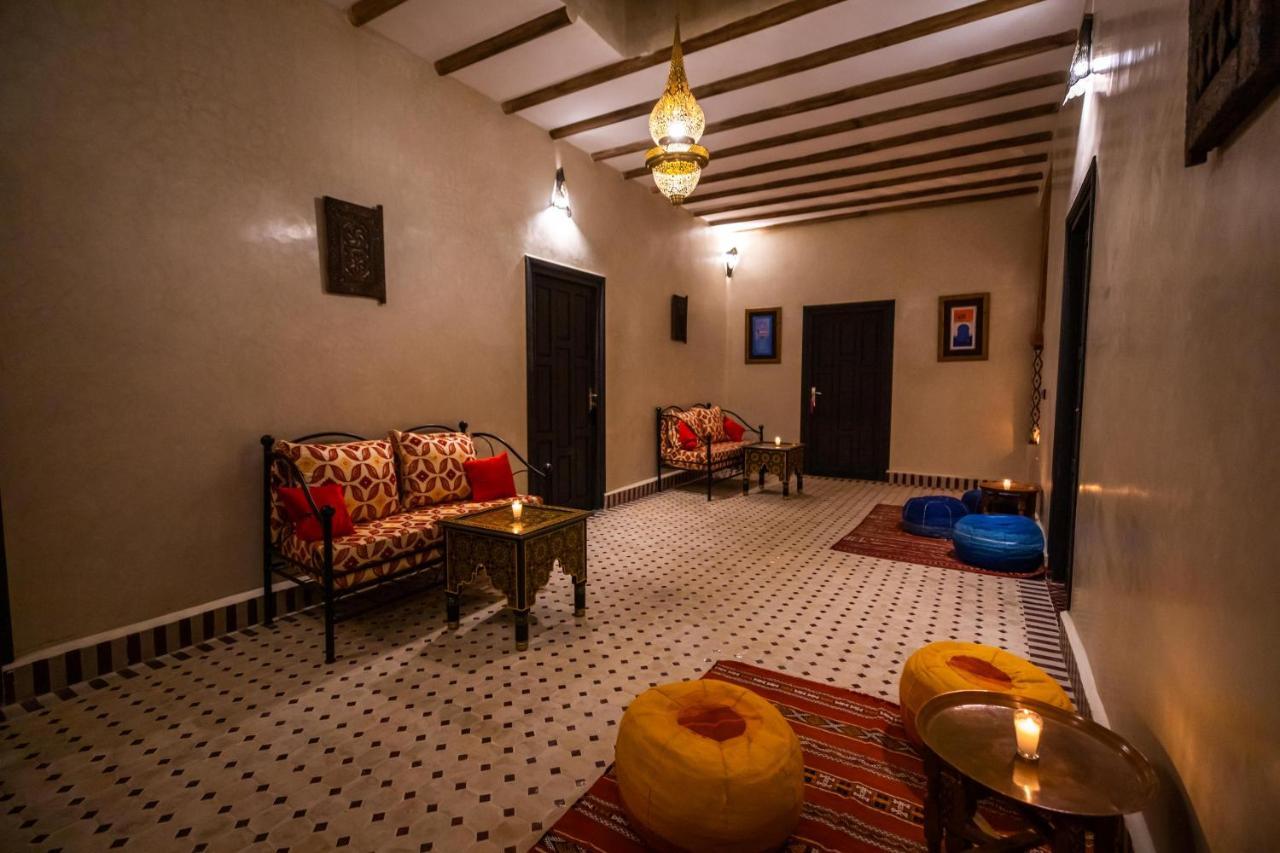 Riad Les Jardins De Merzouga Exterior foto