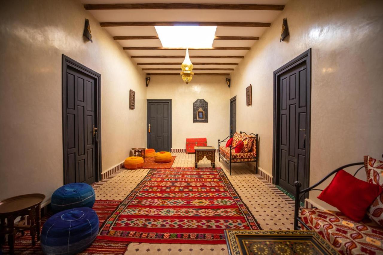 Riad Les Jardins De Merzouga Exterior foto