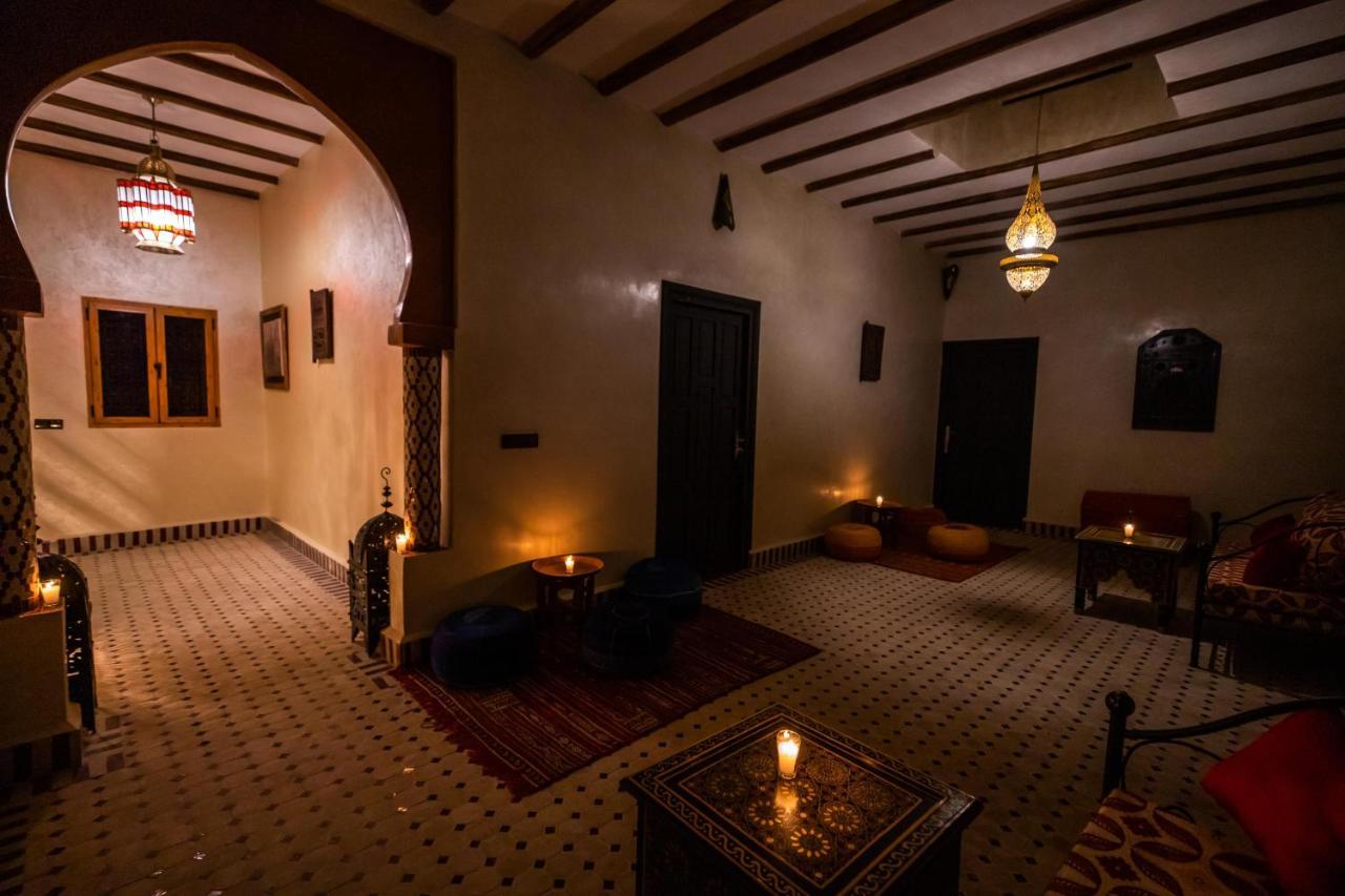 Riad Les Jardins De Merzouga Exterior foto