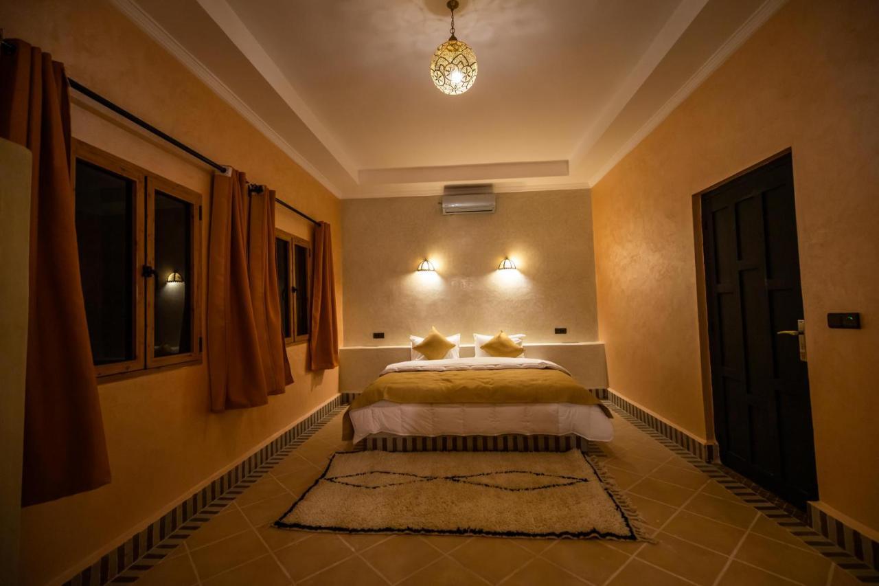 Riad Les Jardins De Merzouga Exterior foto