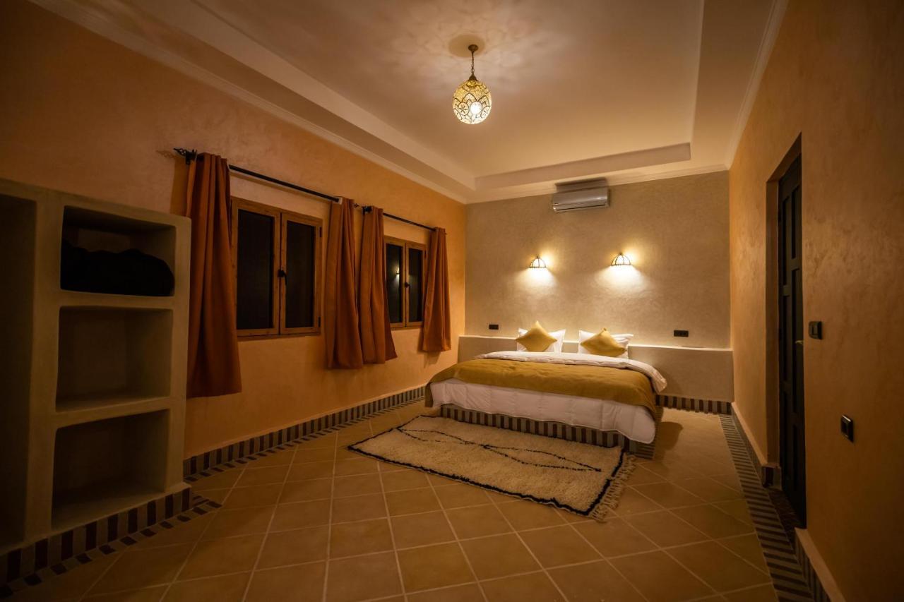 Riad Les Jardins De Merzouga Exterior foto